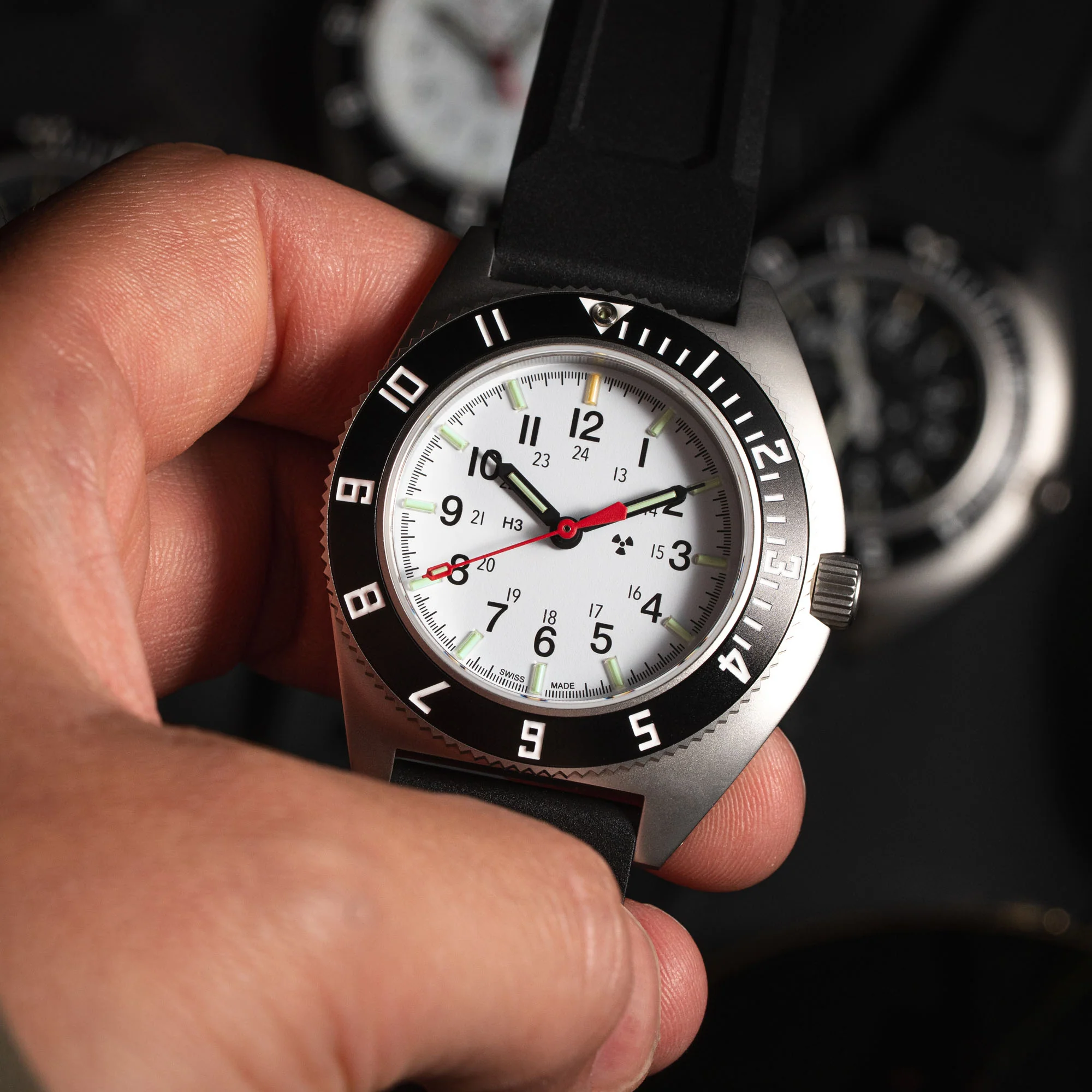 41mm Arctic Steel Navigator Automatic (Arctic SSNAV Auto) on Black 3-Piece Rubber Strap Kit - Image 5