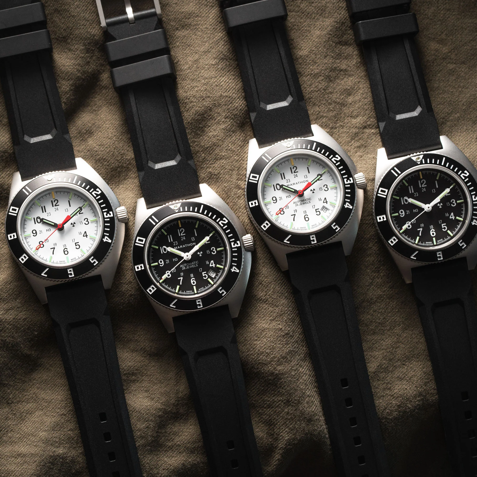 41mm Steel Navigator Automatic (SSNAV Auto) on 3-Piece Rubber Strap Kit - Image 8