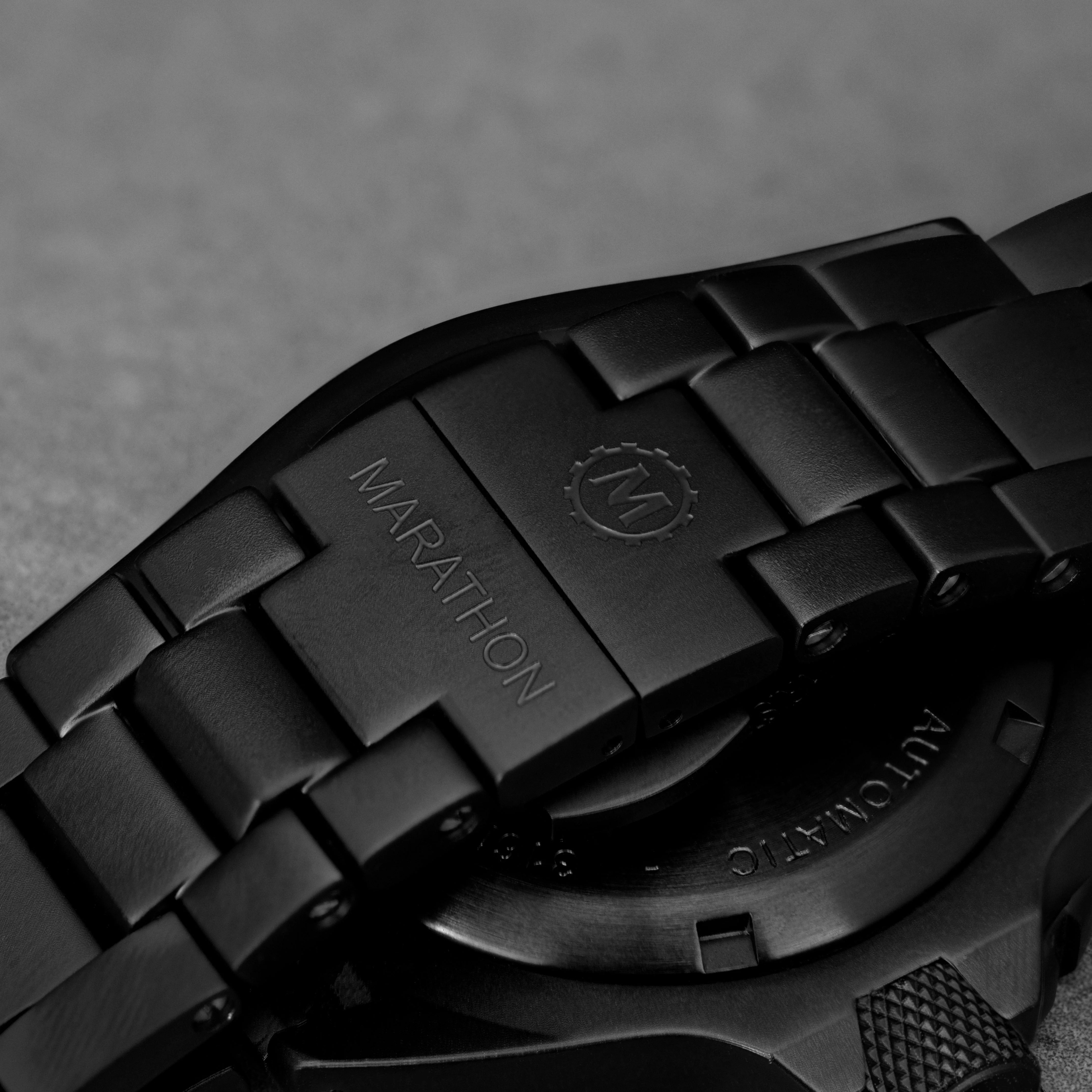41mm Anthracite Large Diver's Automatic (GSAR) with Stainless Steel Bracelet - Image 10