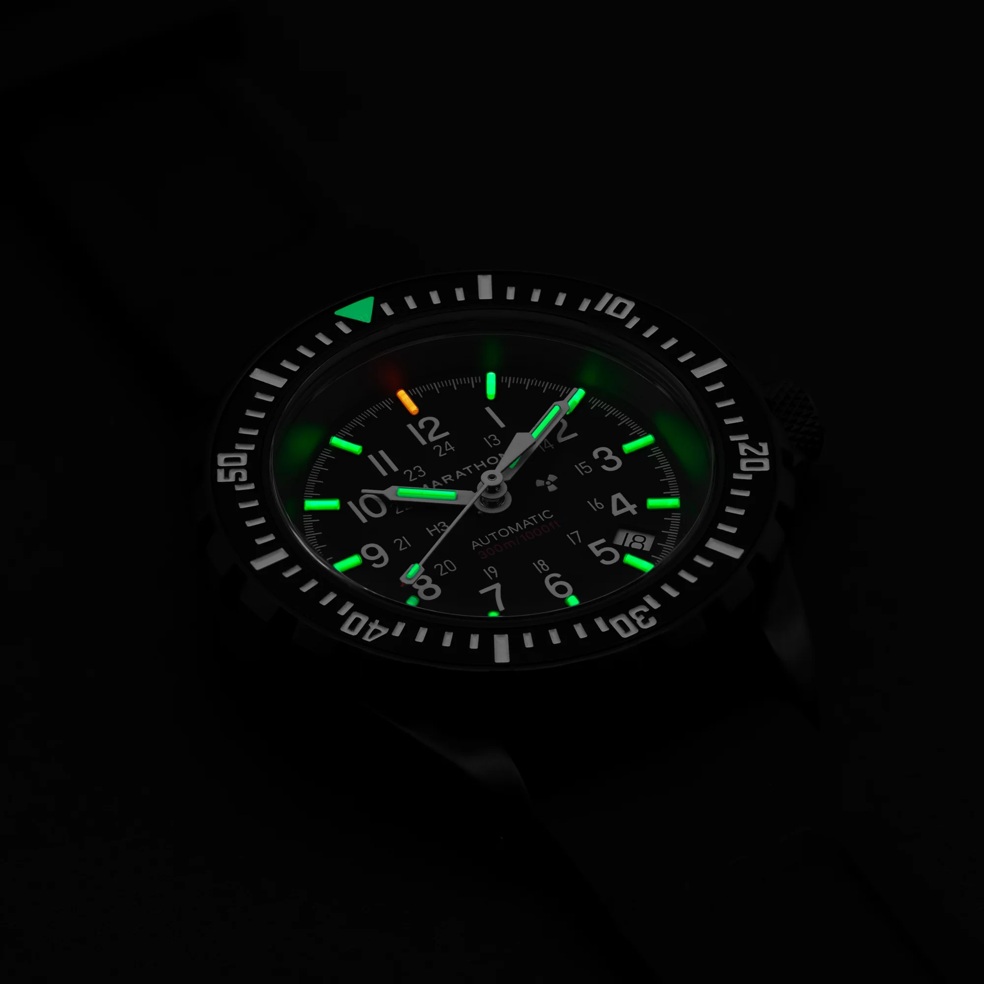 41mm Anthracite Large Diver's Automatic (GSAR) with Stainless Steel Bracelet - Image 16