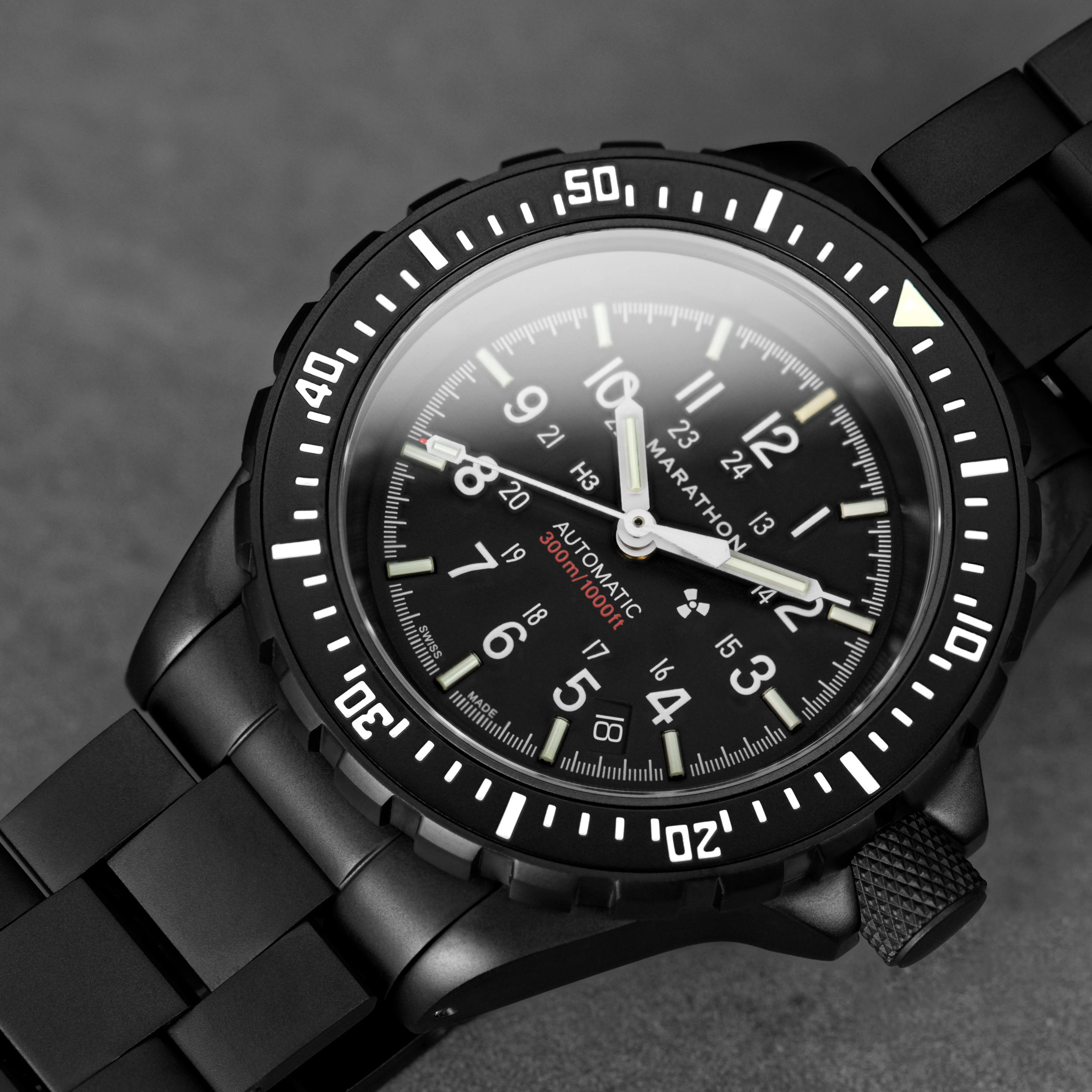 41mm Anthracite Large Diver's Automatic (GSAR) with Stainless Steel Bracelet - Image 4