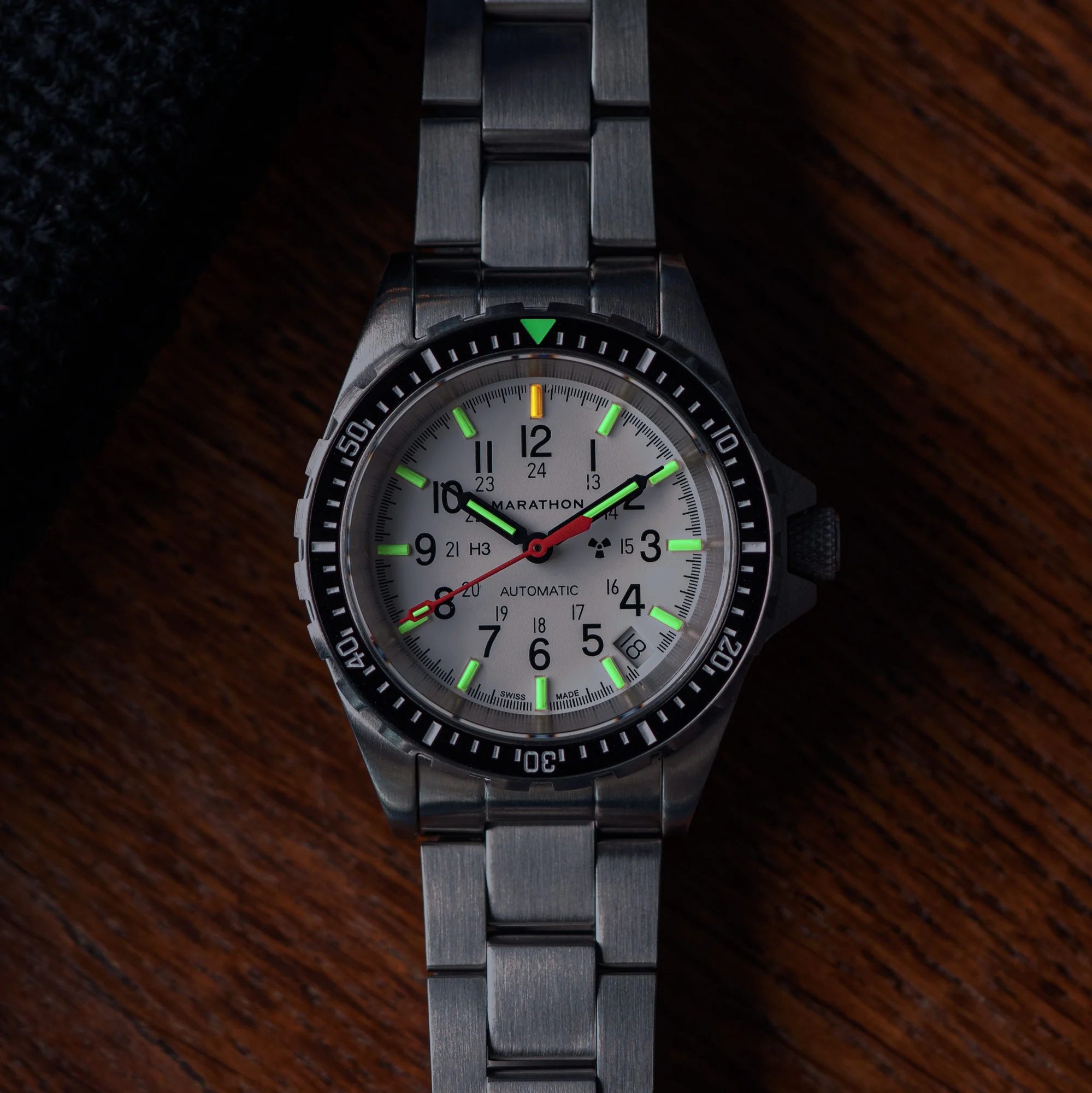 36mm Arctic Edition Medium Diver's Automatic (MSAR Auto) with Stainless Steel Bracelet - - Image 10