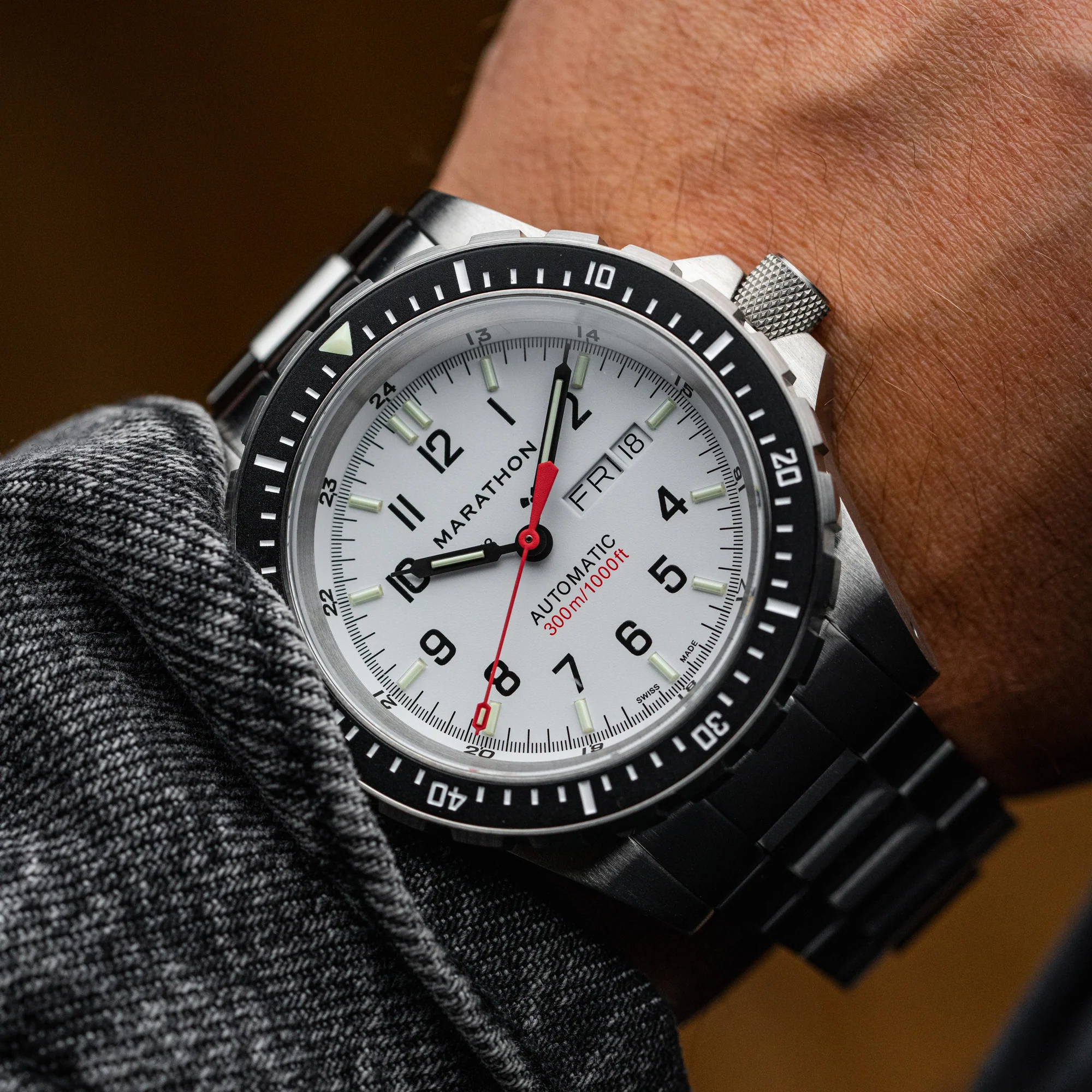 46mm Arctic Edition Jumbo Day/Date Automatic (JDD) with Stainless Steel Bracelet - Image 45