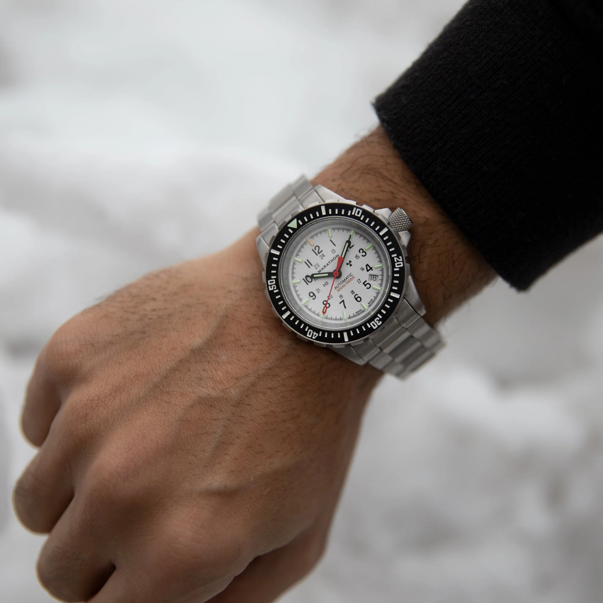 41mm Arctic Edition Large Diver's Automatic (GSAR) with Stainless Steel Bracelet - Image 20