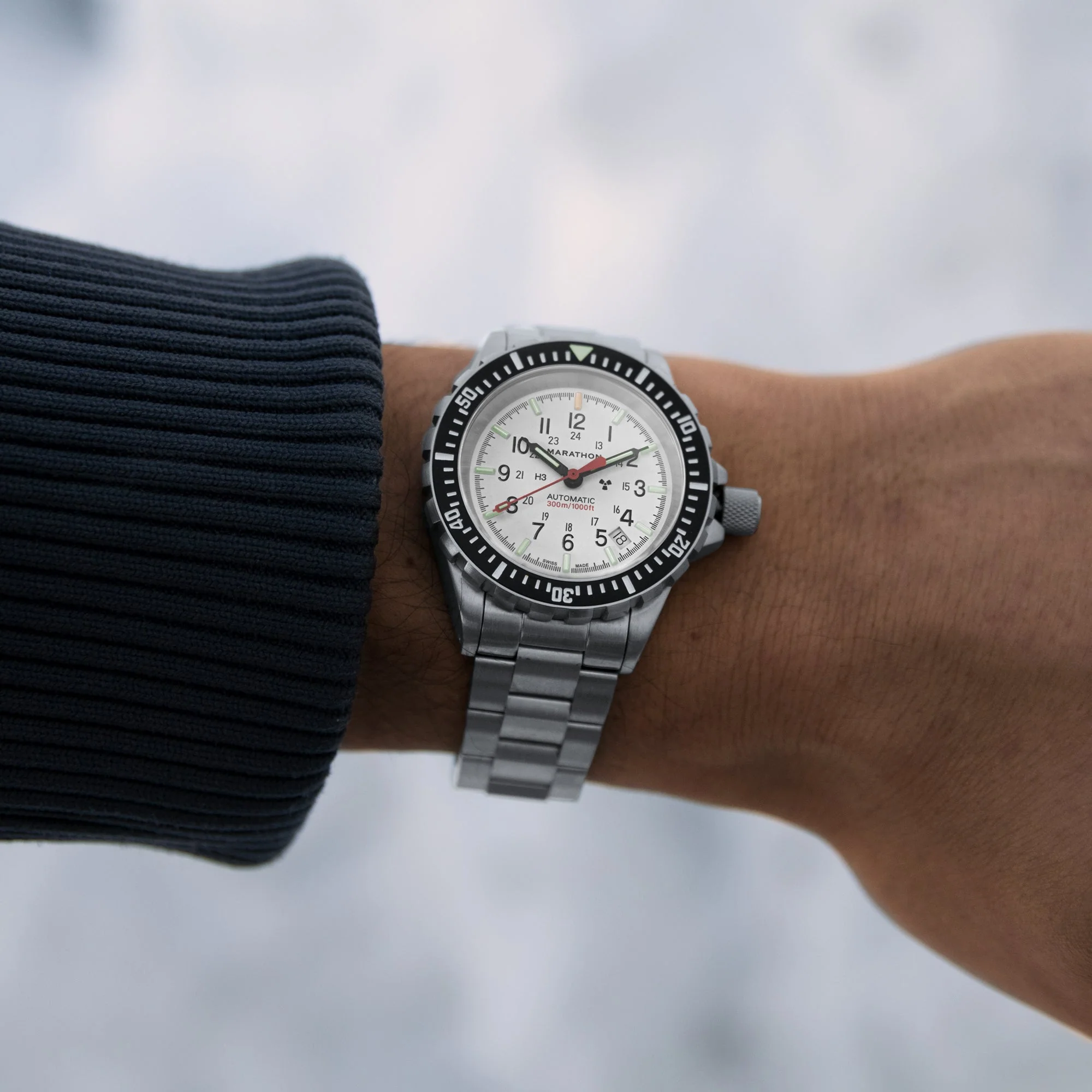 41mm Arctic Edition Large Diver's Automatic (GSAR) with Stainless Steel Bracelet - Image 59