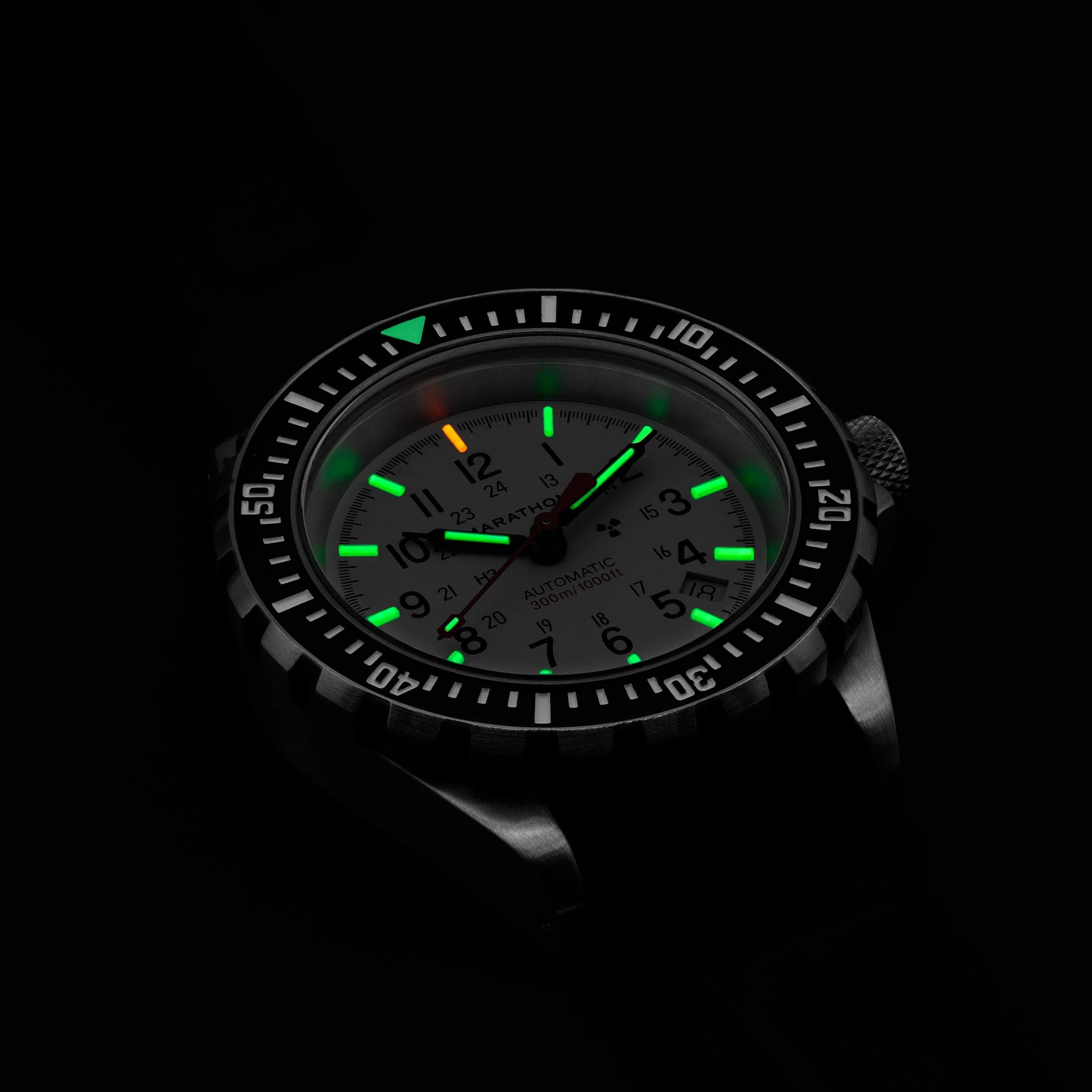 41mm Arctic Edition Large Diver's Automatic (GSAR) with Stainless Steel Bracelet - Image 6