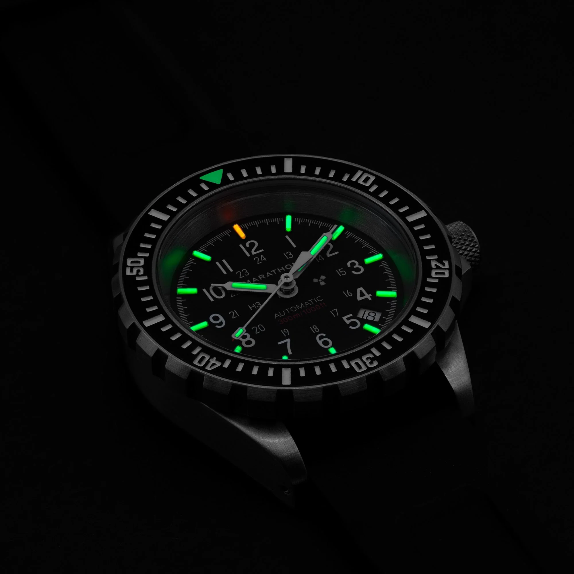 41mm Large Diver's Automatic (GSAR) with Stainless Steel Bracelet - Image 41
