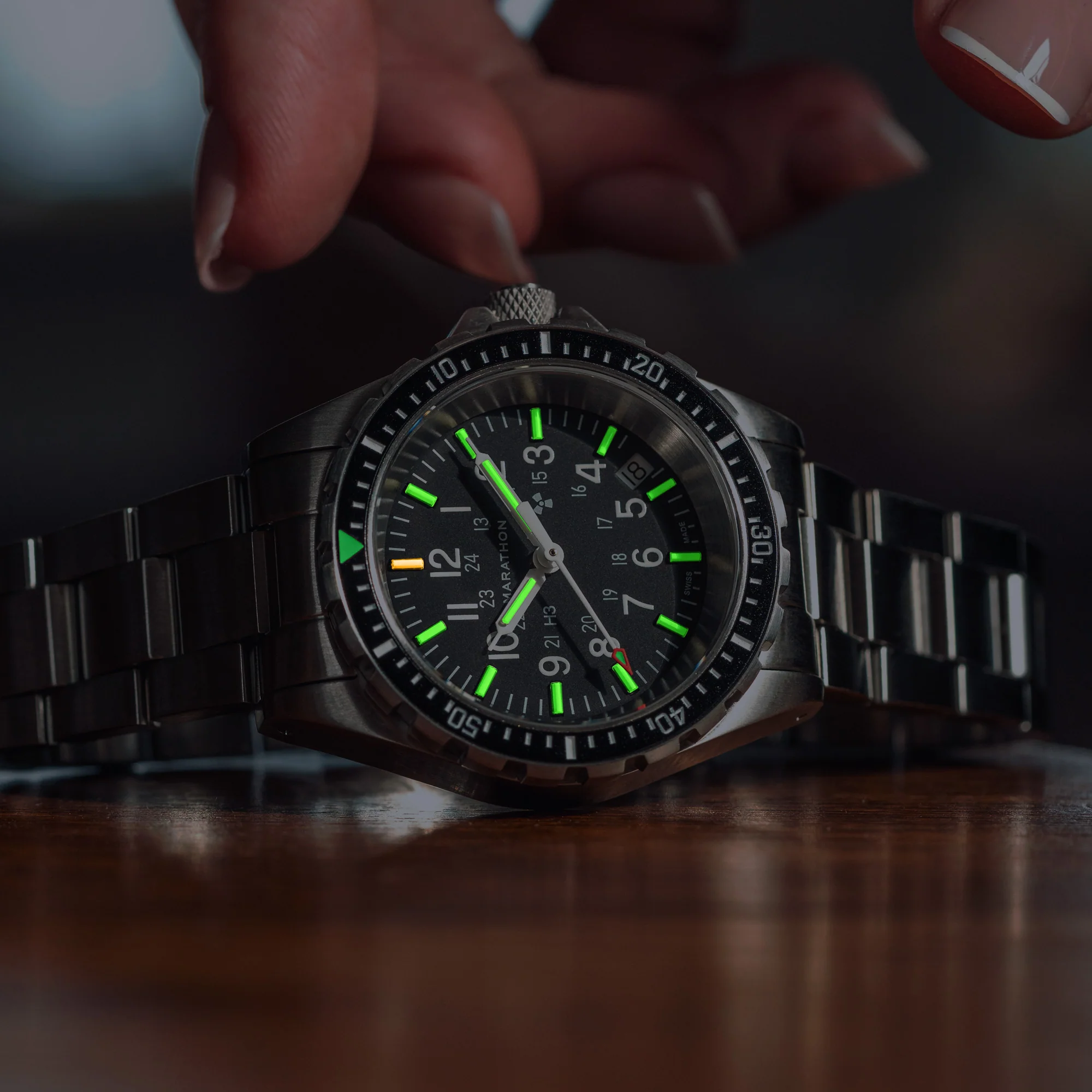 36mm Medium Diver's Quartz (MSAR Quartz) with Stainless Steel Bracelet - Image 35
