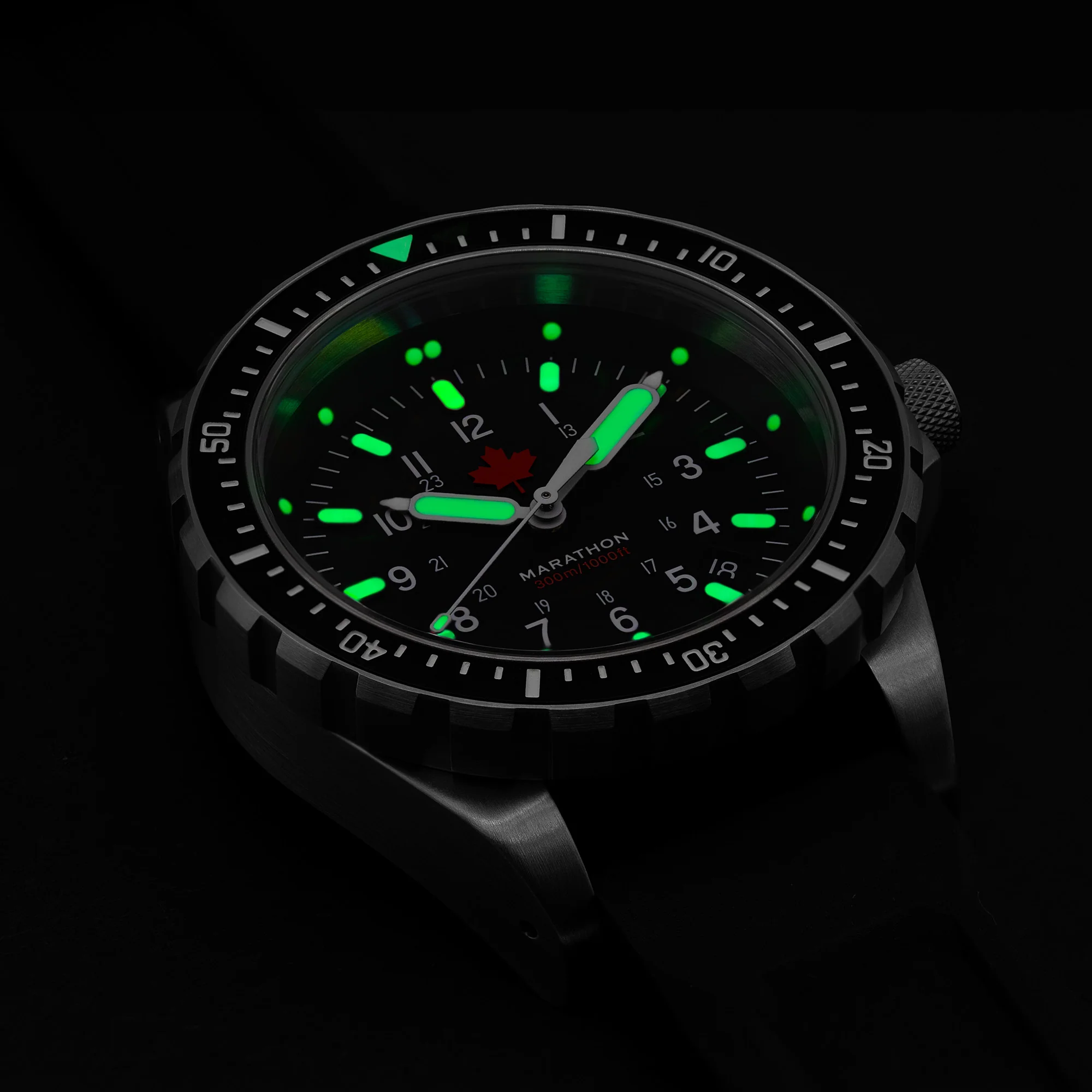 46mm Red Maple Jumbo Diver's Quartz (JSAR) with Stainless Steel Bracelet - Image 6