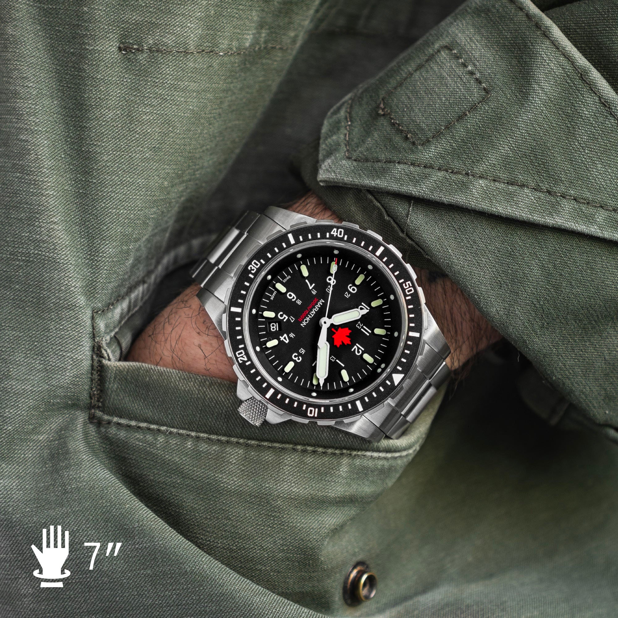 46mm Red Maple Jumbo Diver's Quartz (JSAR) with Stainless Steel Bracelet - Image 8